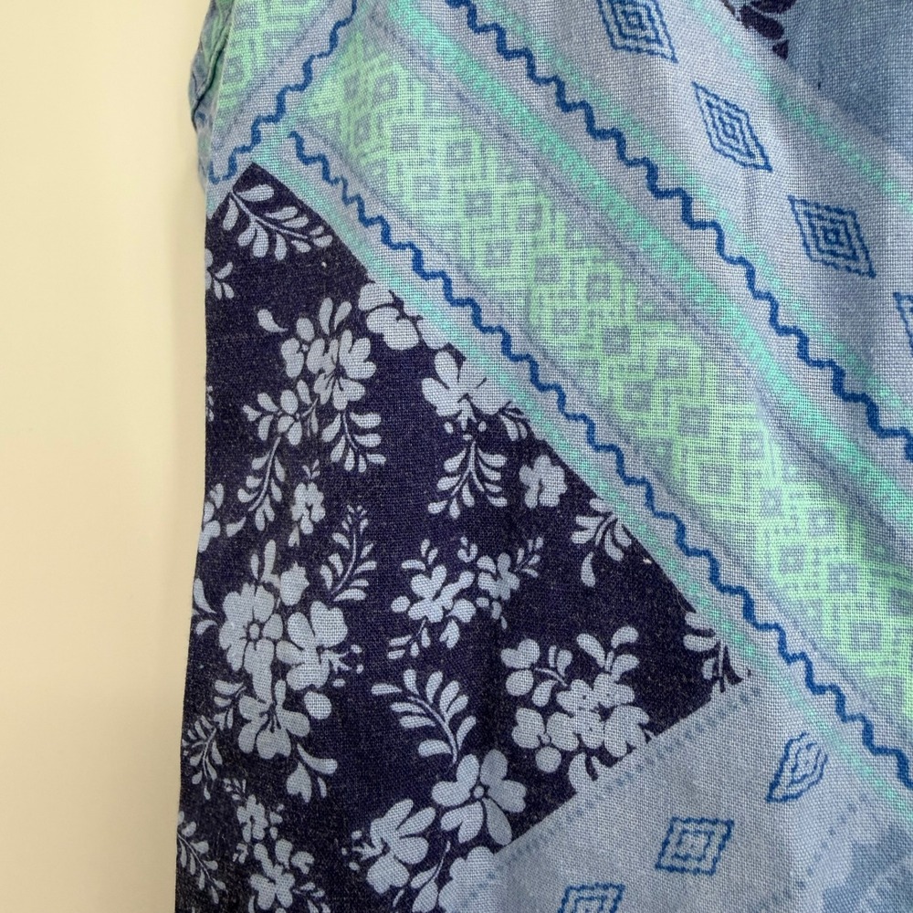 Only Necessities Floral Patchwork House Dress Size 4X Blue Sleeveless Muumuu - Picture 4 of 10